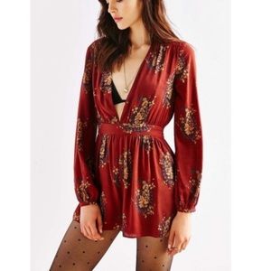 Urban Outfitters Pants - Urban Outfitters | Ecote Charlotte Romper Urban Outfitters Pants - Urban Outfitters | Ecote Charlotte Romper
